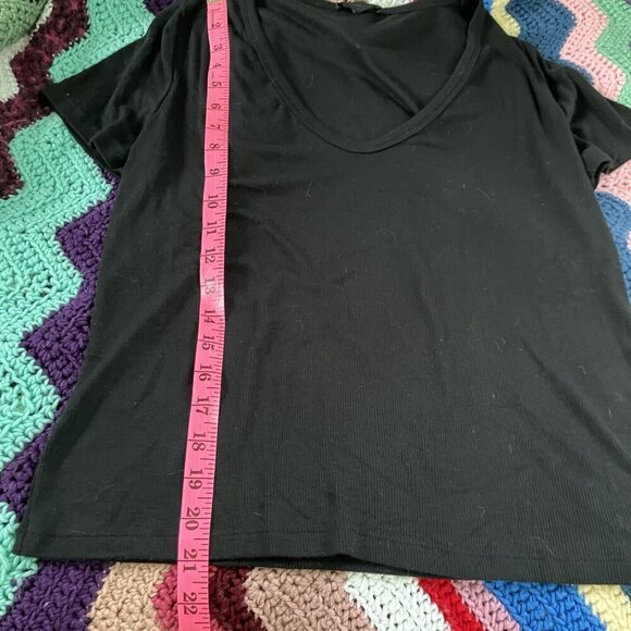 NWT Dynamite T-shirt Womens L Emma Scoop Neck Loose Fit Rib Tee Black - Picture 8 of 8
